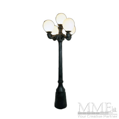 Medium Lamp Post